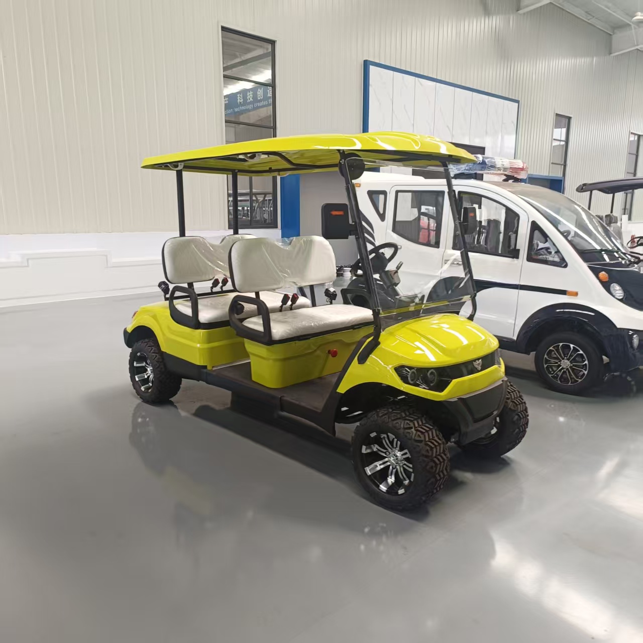 黄色 四座golf (3).jpg